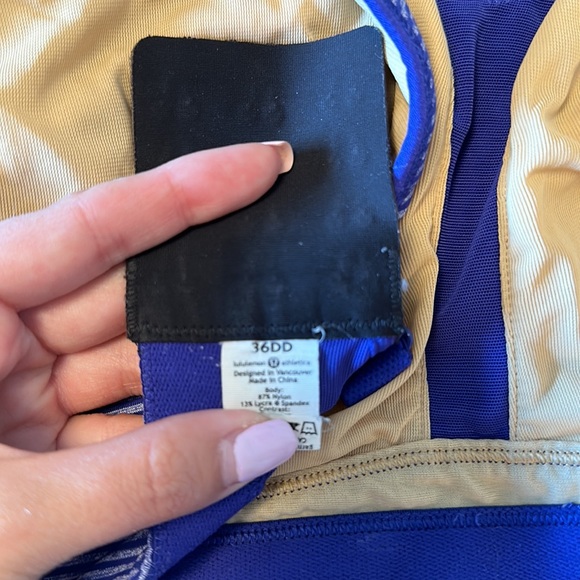 Ta Ta Tamer Bra - Picture 3 of 3